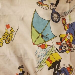 Vintage sport goofy fitted sheet for twin bed